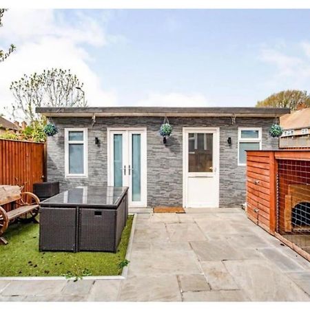 2 Bed - Walking Distance To Harry Potter Studio 沃特福德 外观 照片