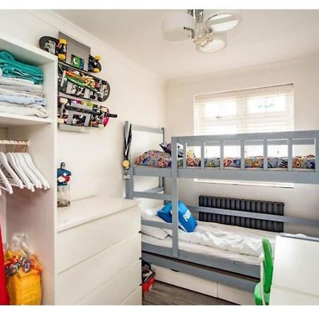 2 Bed - Walking Distance To Harry Potter Studio 沃特福德 外观 照片